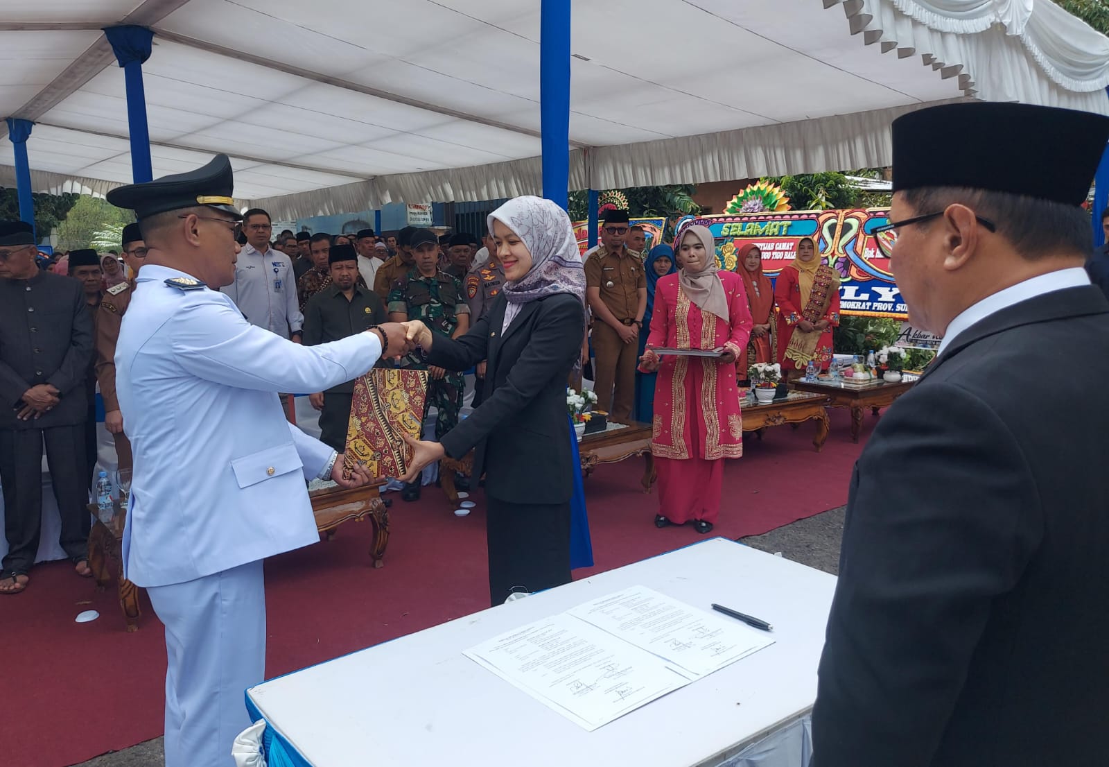 Sertijab Camat ABTB, Hendra Eka Putra Gantikan Hastine Atas Asih – kaba12