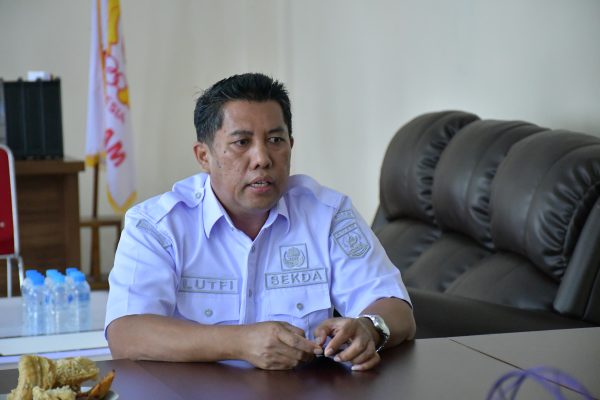 Dokumen : Foto Pelantikan Pejabat Kabupaten Agam Sekretaris Daerah Kab.Agam : Dr.M.Lutfie,AR, SH,MSi,